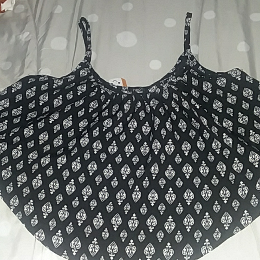 Black and white crop top